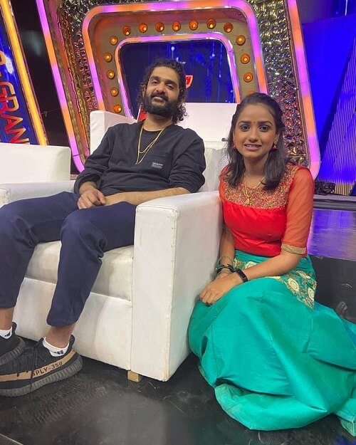 Vanathi Suresh With Sid Sriram